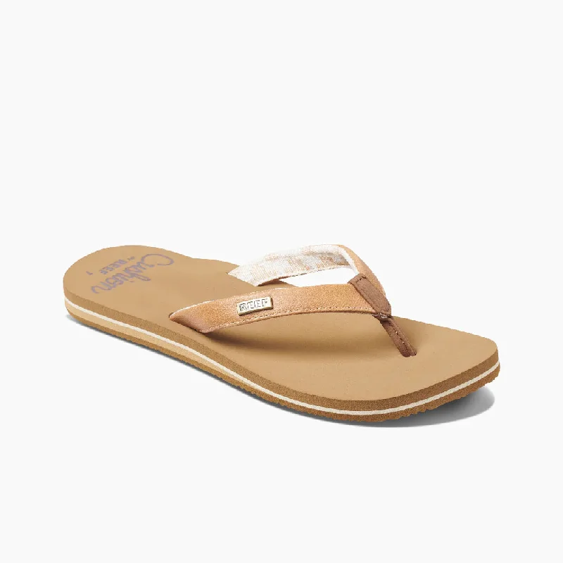 surfboards with wide outline for extra stability-Reef Womens Cushion Sands Natural Sandal