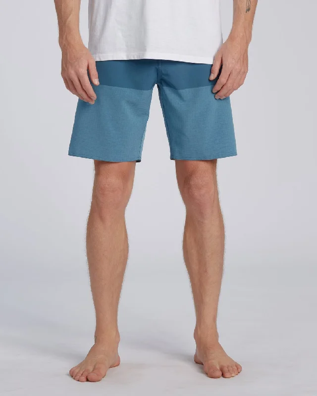 Billabong Men's Tribong Airlite Boardshorts