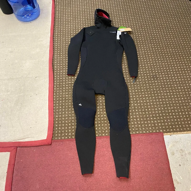 wetsuits for year-round use-Used LT 4/3 Hooded Quicksilver Wetsuit