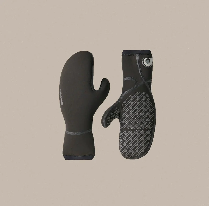 wetsuits for maximum warmth and comfort-Patagonia R5 Yulex Regulator Wetsuit Mitts (7mm)